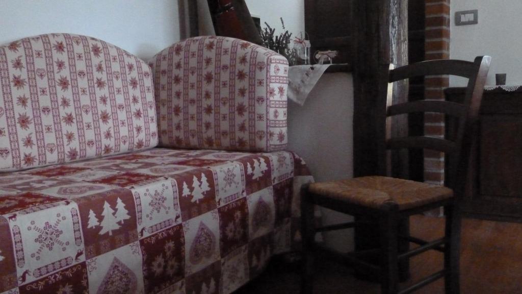 Pensjonat La Peiro Douco Roure Turin Pokój zdjęcie