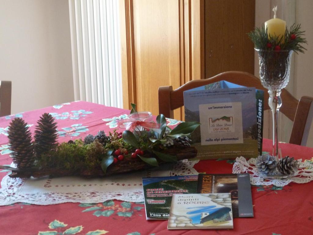 Pensjonat La Peiro Douco Roure Turin Pokój zdjęcie